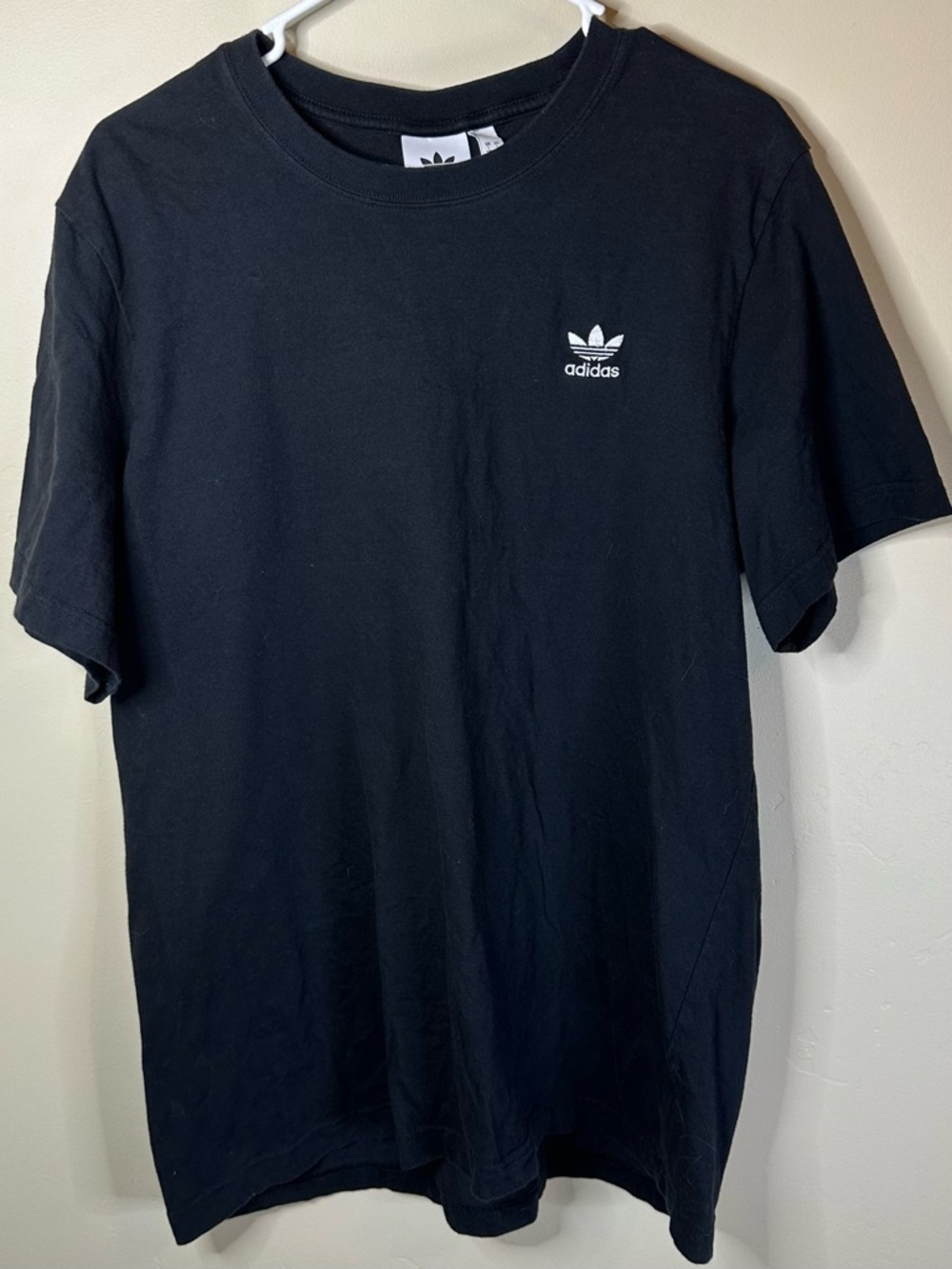 Adidas Men’s LARGE Black Short Sleeve Embroidered Logo Tee P2P 23” Len 31”